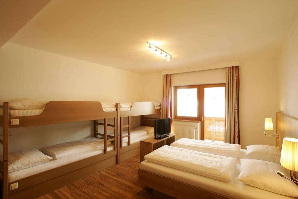 Familien & Wohlfuhlhotel Johanneshof Saalbach-Hinterglemm Dış mekan fotoğraf