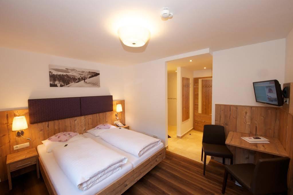 Familien & Wohlfuhlhotel Johanneshof Saalbach-Hinterglemm Dış mekan fotoğraf